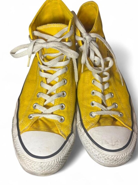 Converse - Picture 2 of 2